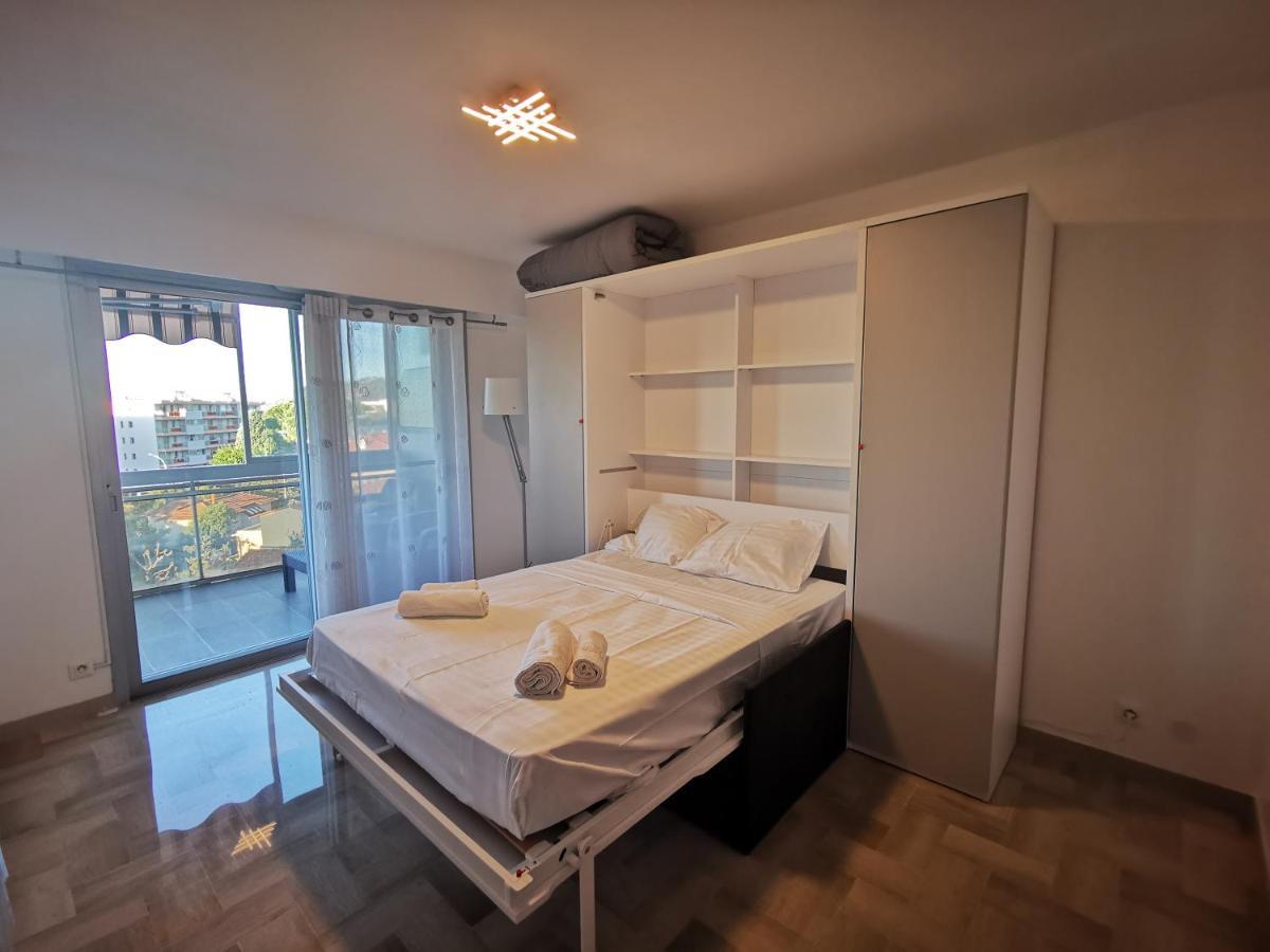 Sea Side Oceanides Apartment Juan-les-Pins Exterior photo